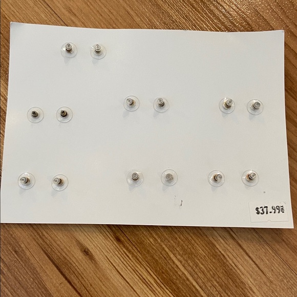 NWT - STUDS OF THE WEEK, by Night Moves Atelier - 7 pairs pierced earrings - Picture 3 of 11